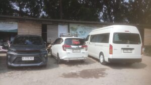 Mobil Travel Merpati Trans