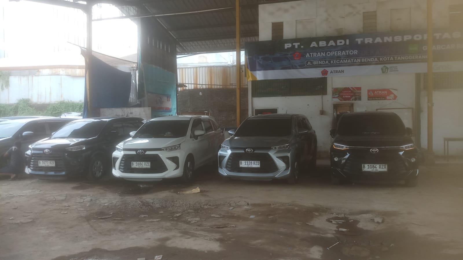 Mobil Travel Merpati Trans